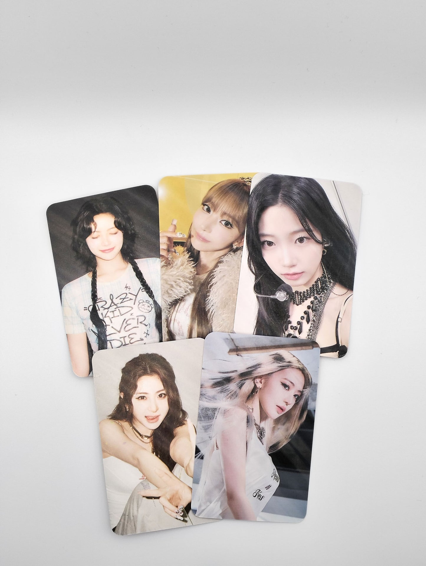 LE SSERAFIM Solo Lomocard